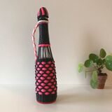 Bottle pink and black scoubidou