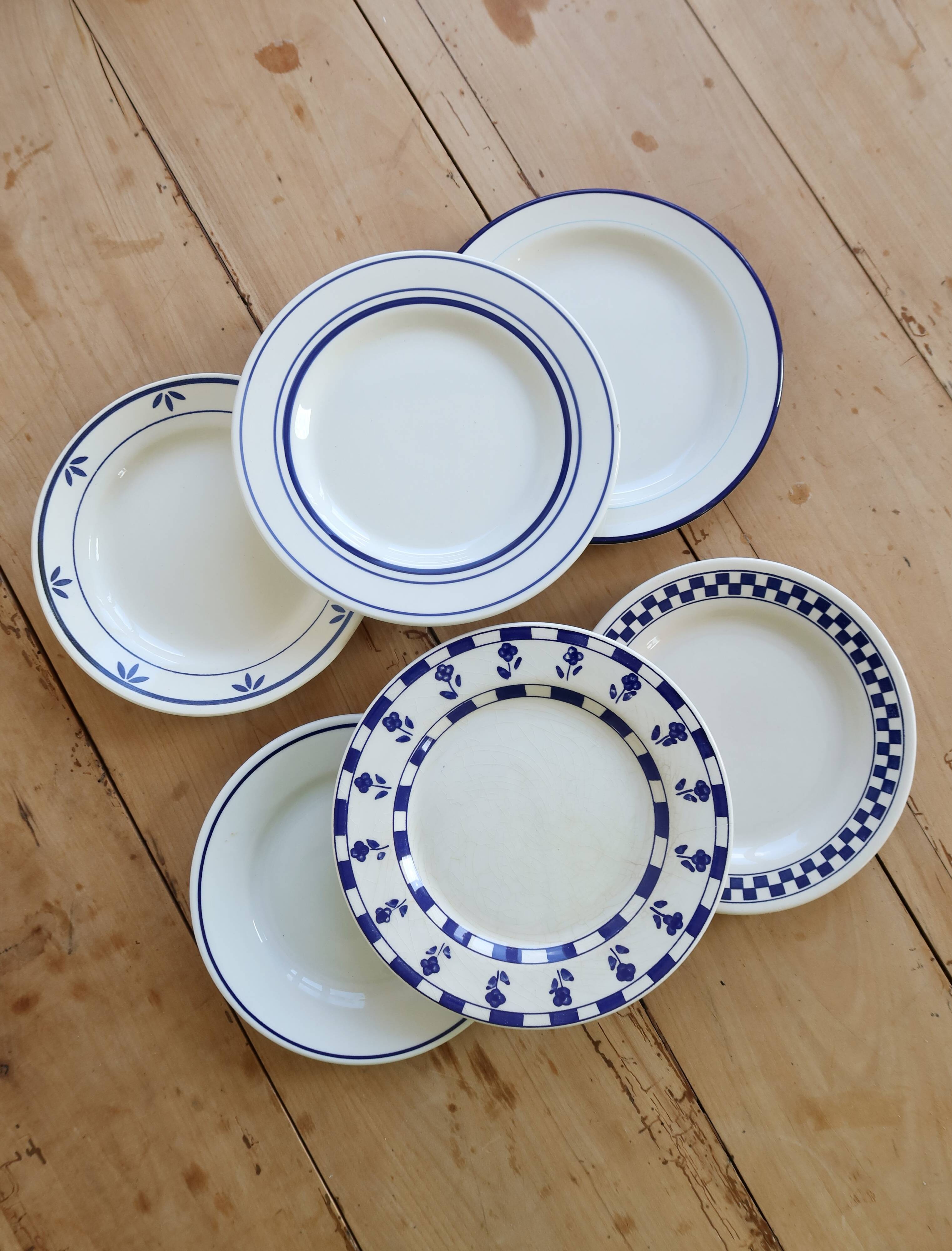 6 mismatched vintage dessert plates - Blue and white porcelain