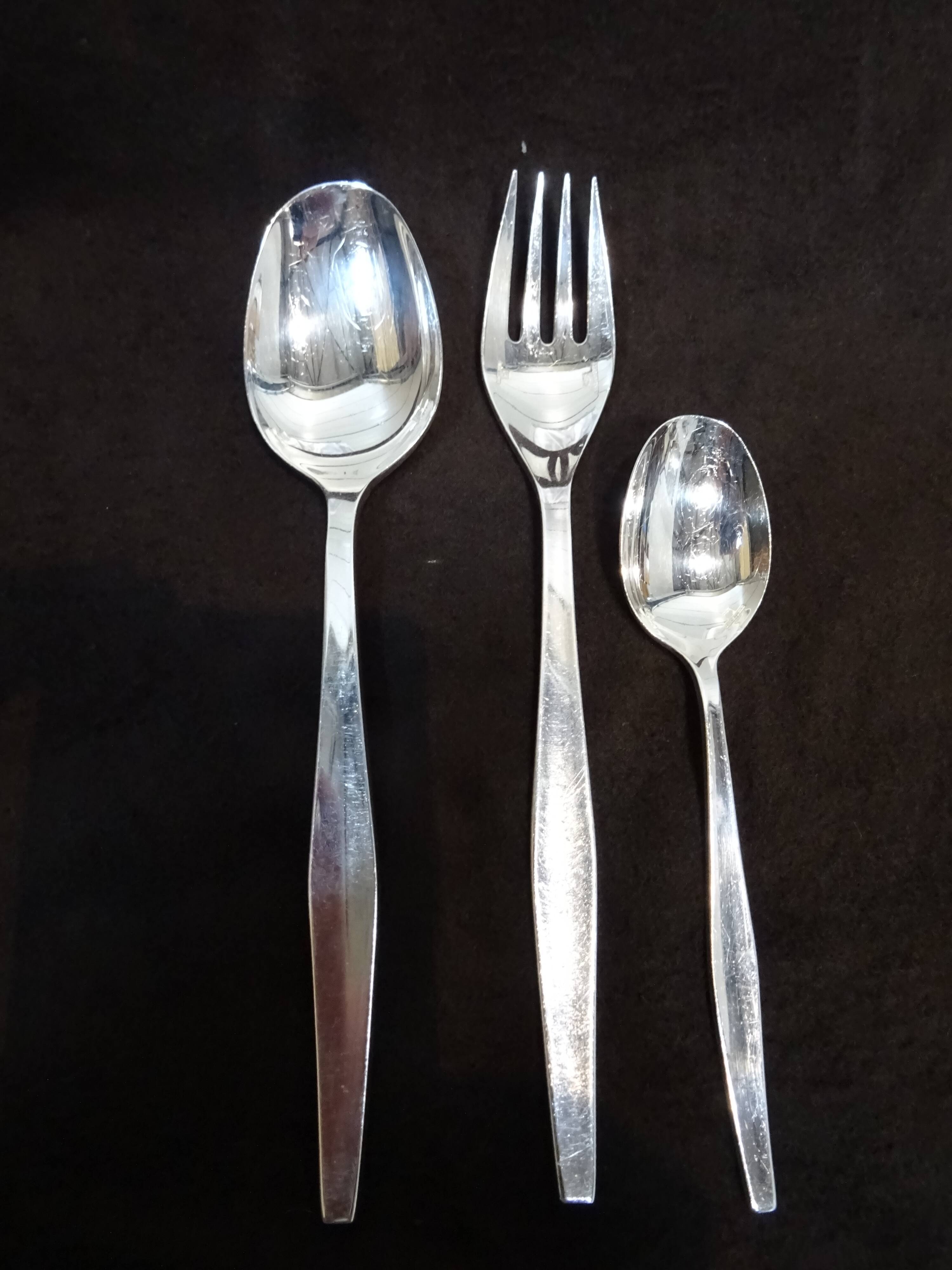 37-piece box christofle model orly