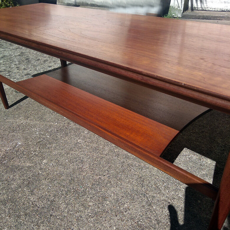 Table basse rectangulaire en teck 1960
