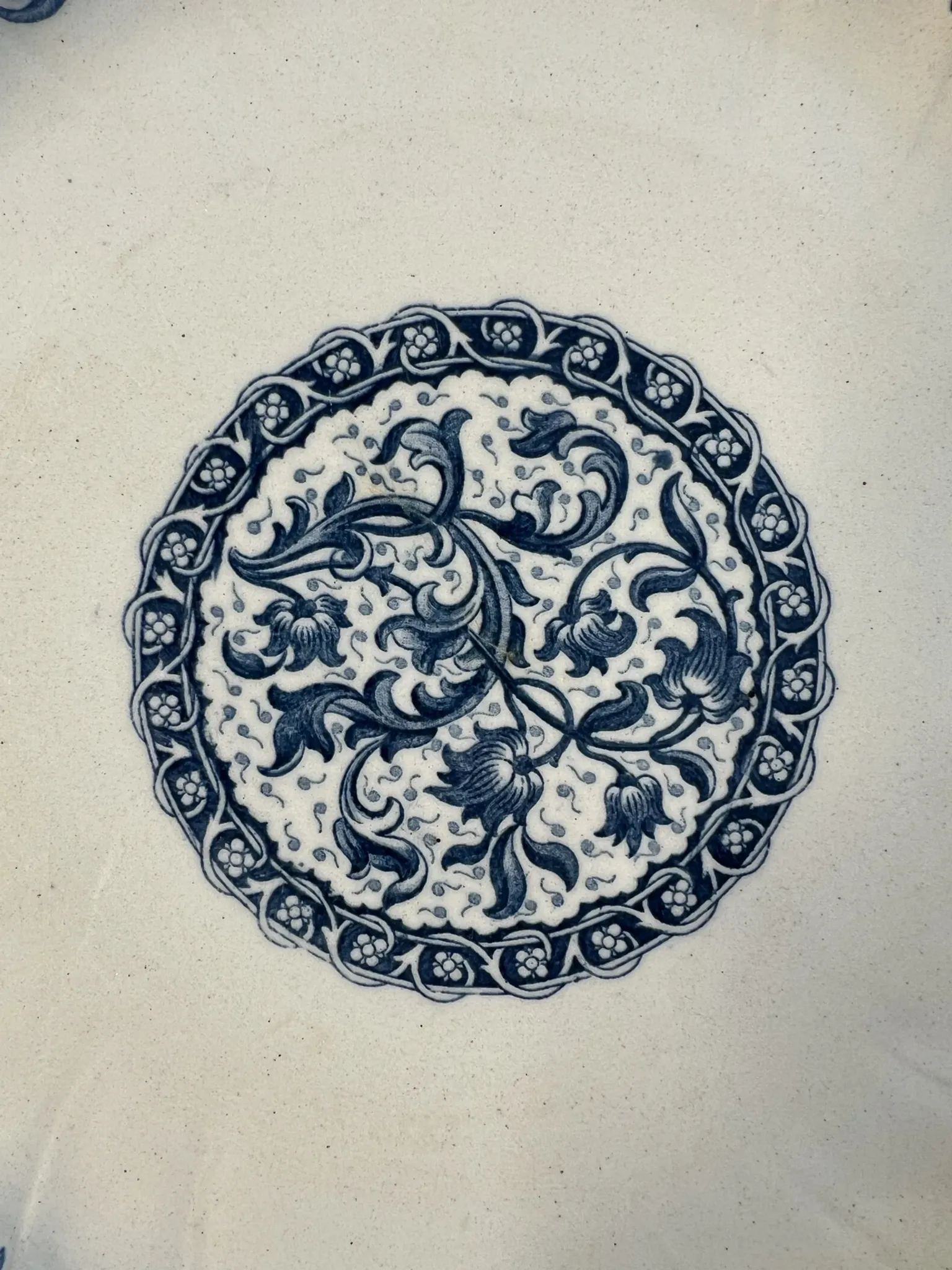 Assiette plate GIEN guirlandes