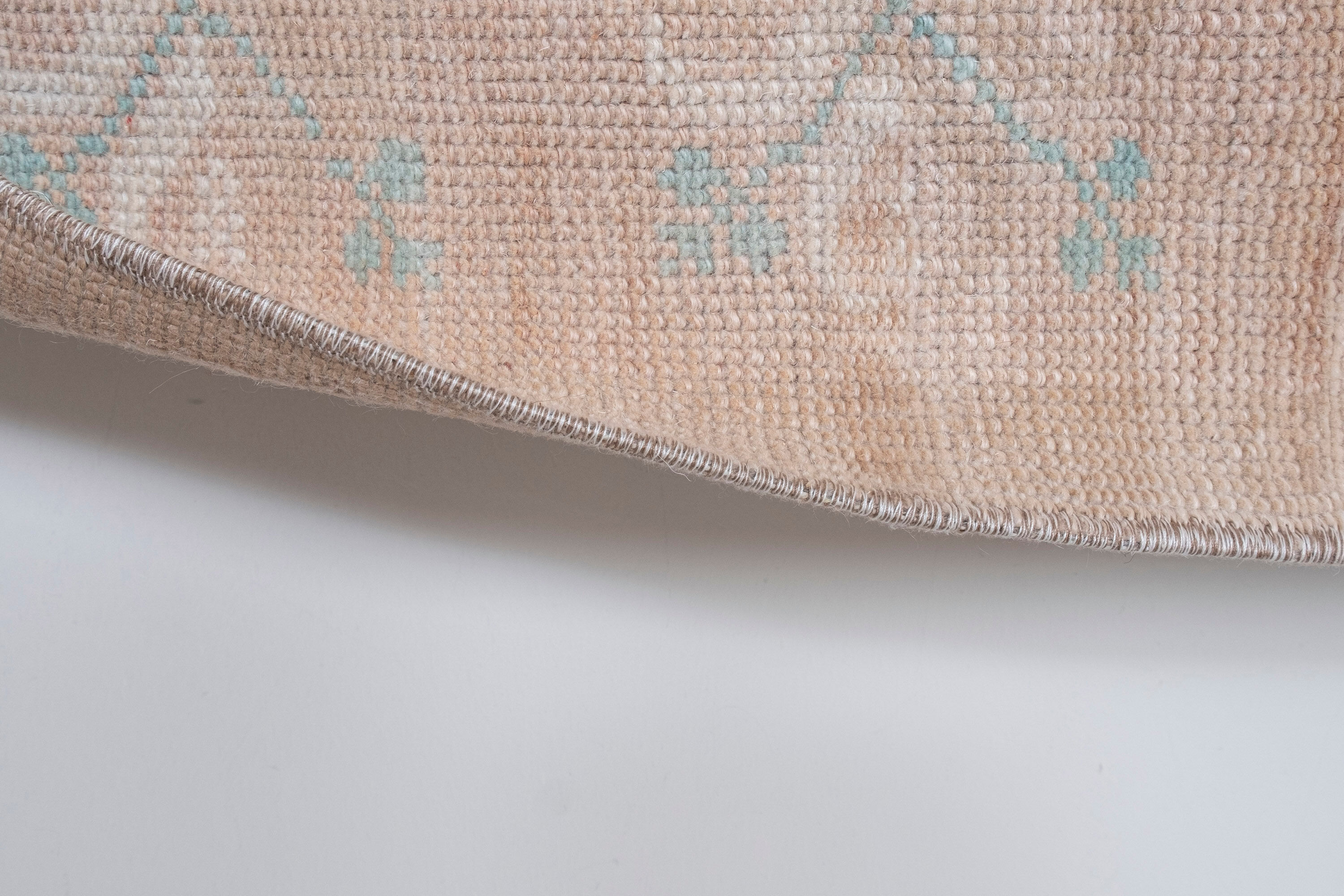 Antique central anatolian karapinar rug 4'9" x 7'2"