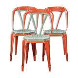 Multipl's three-chair series