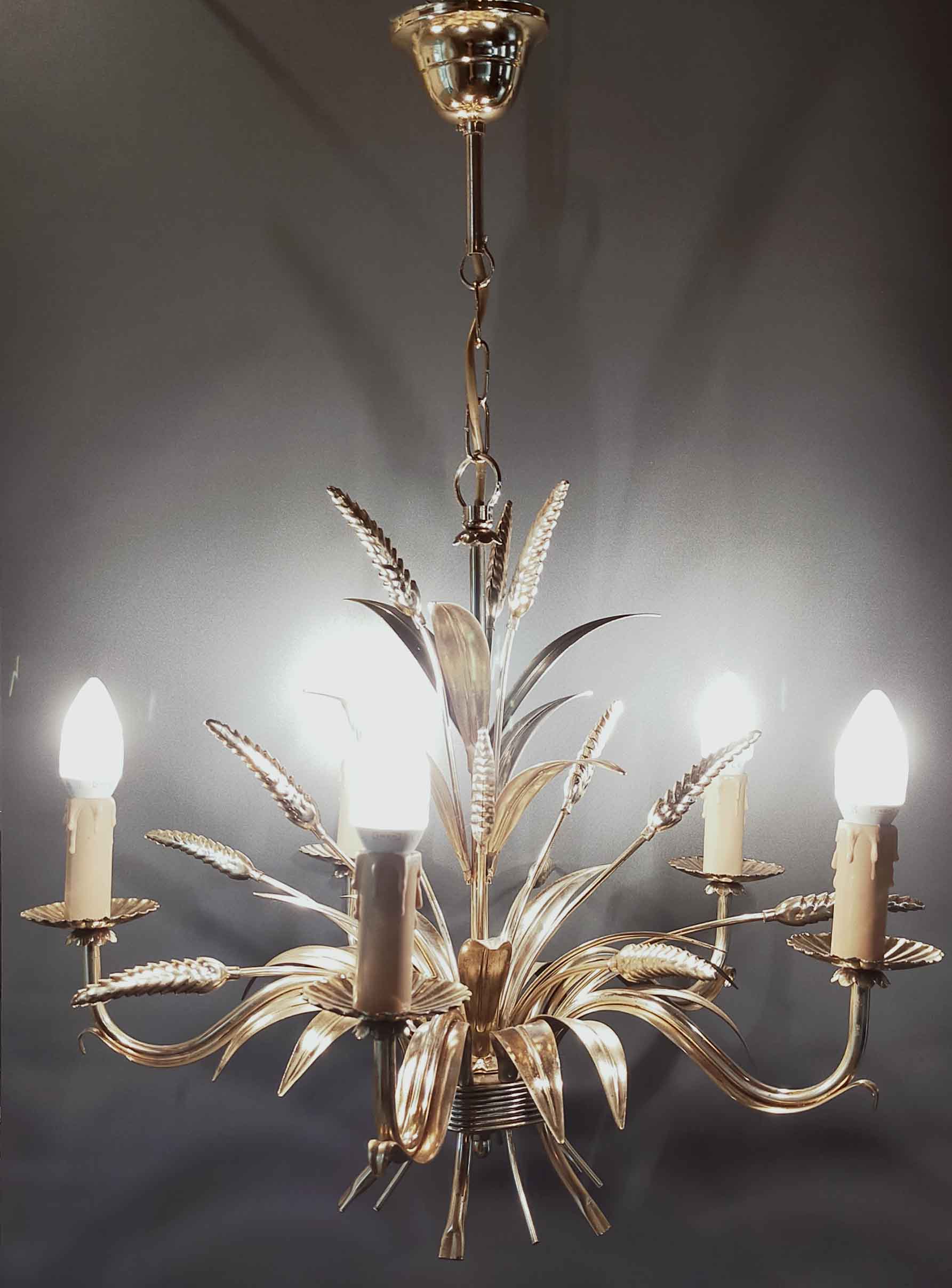 Hans Kögl suspension ears of wheat