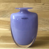 Vase Kosta Boda signé Kjell Engman