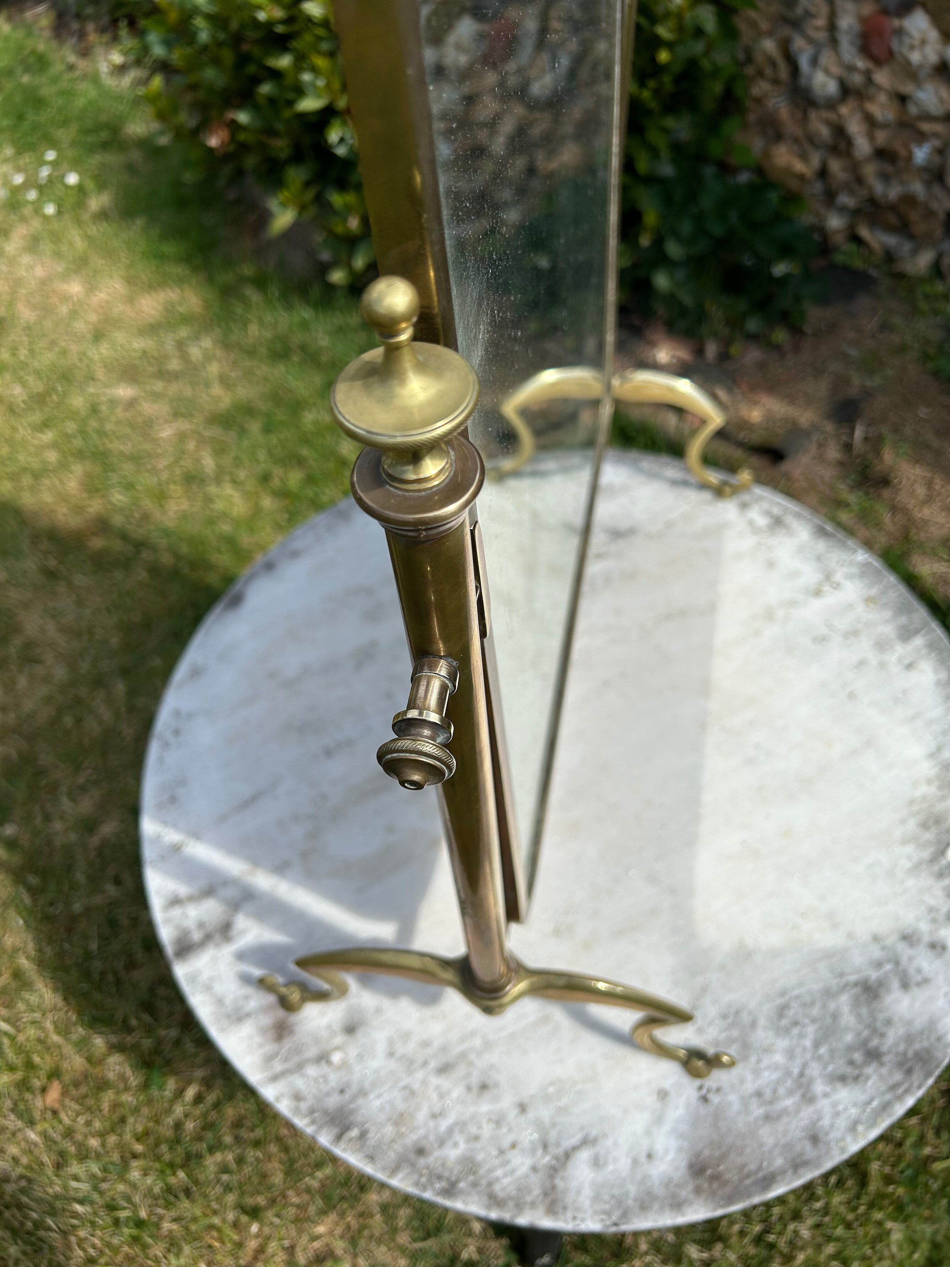 Miroir de bottier en laiton 1900