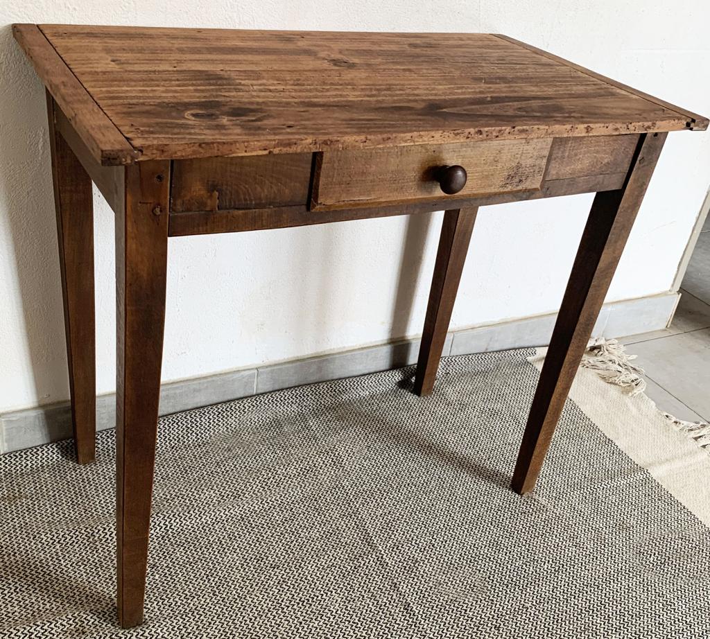 Farm table