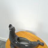 Porcelain vintage flowerpot seal