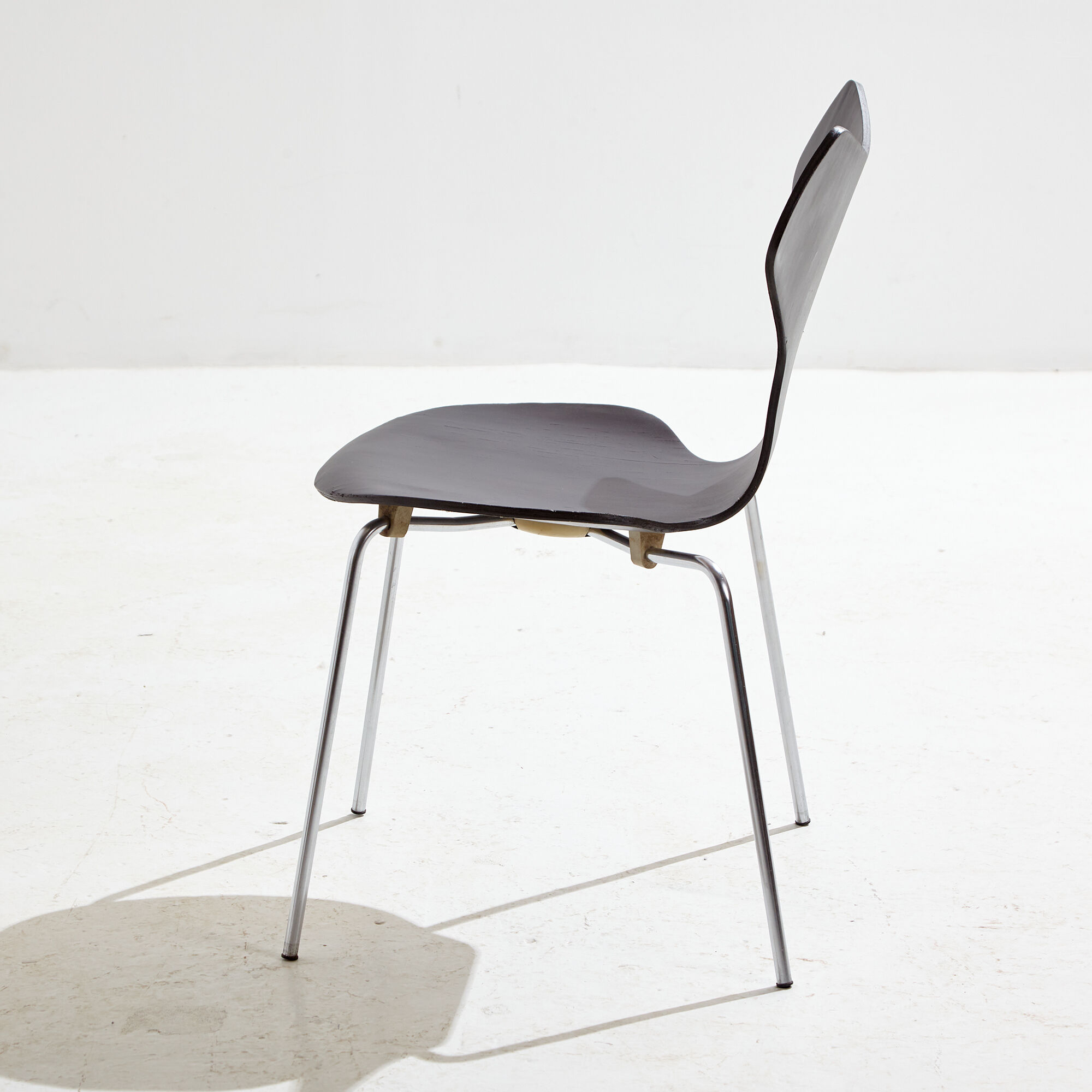 Grand Prix 3130 chair by Arne Jacobsen for Fritz Hansen