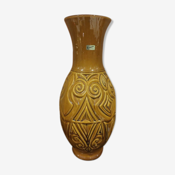 large ceramic vase in the 70s