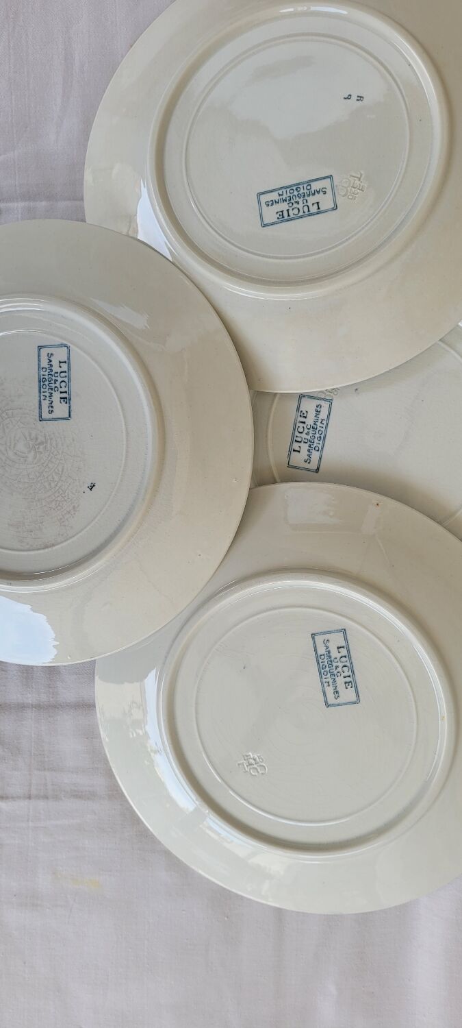 Set of 4 flat plates model Lucie u&c Sarreguemines Digoin white and blue floral border