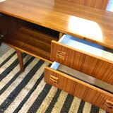 Scandinavian dressing table round mirror