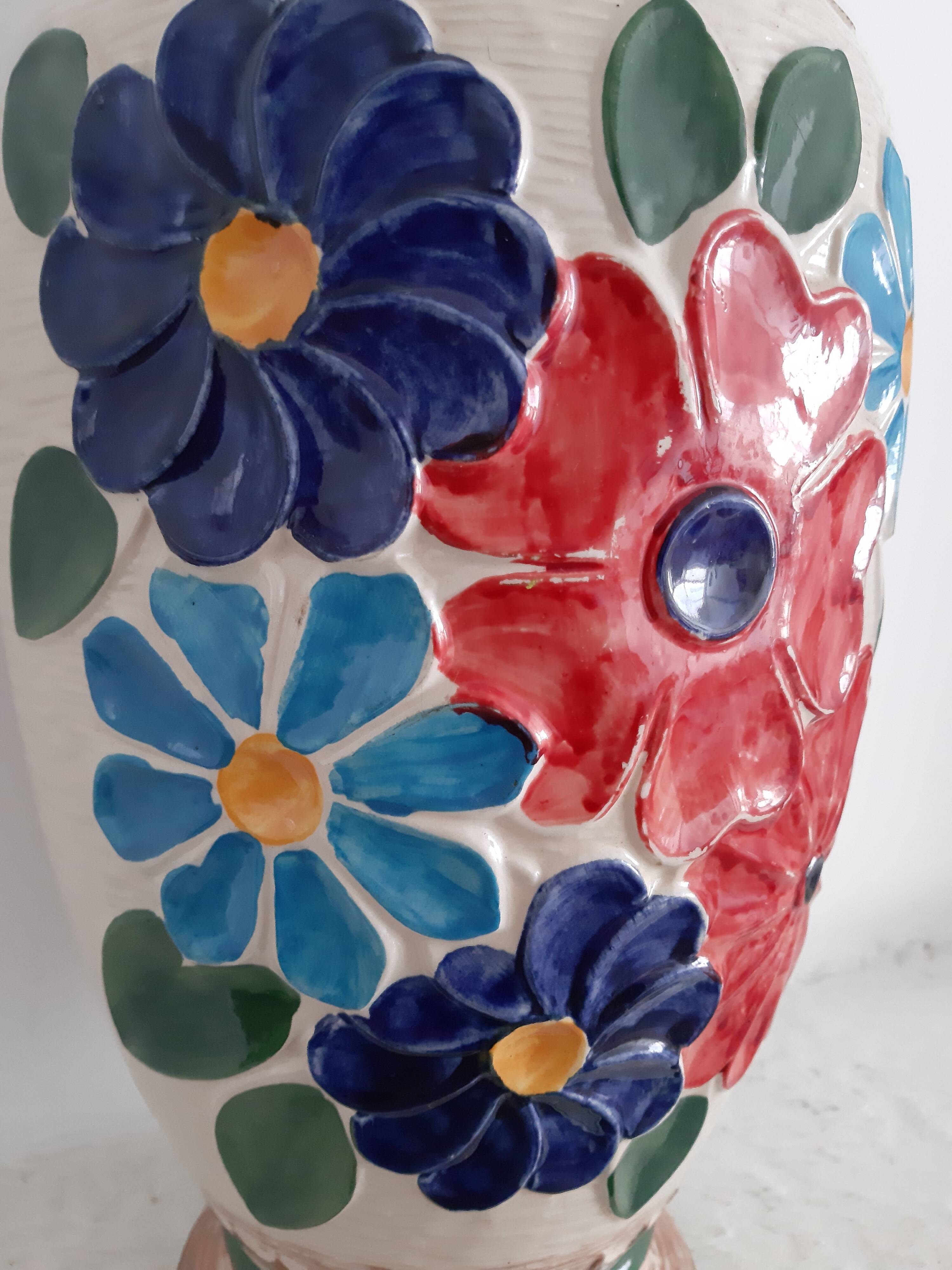 Vintage flower power vase