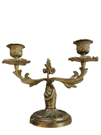 Two-pointed bronze chandelier