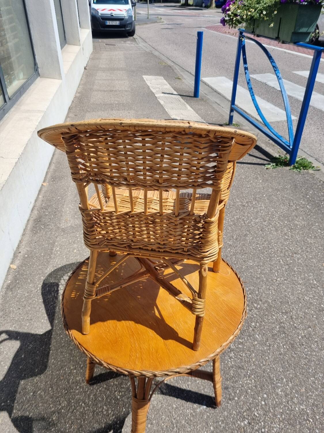 Salon enfant vintage rotin