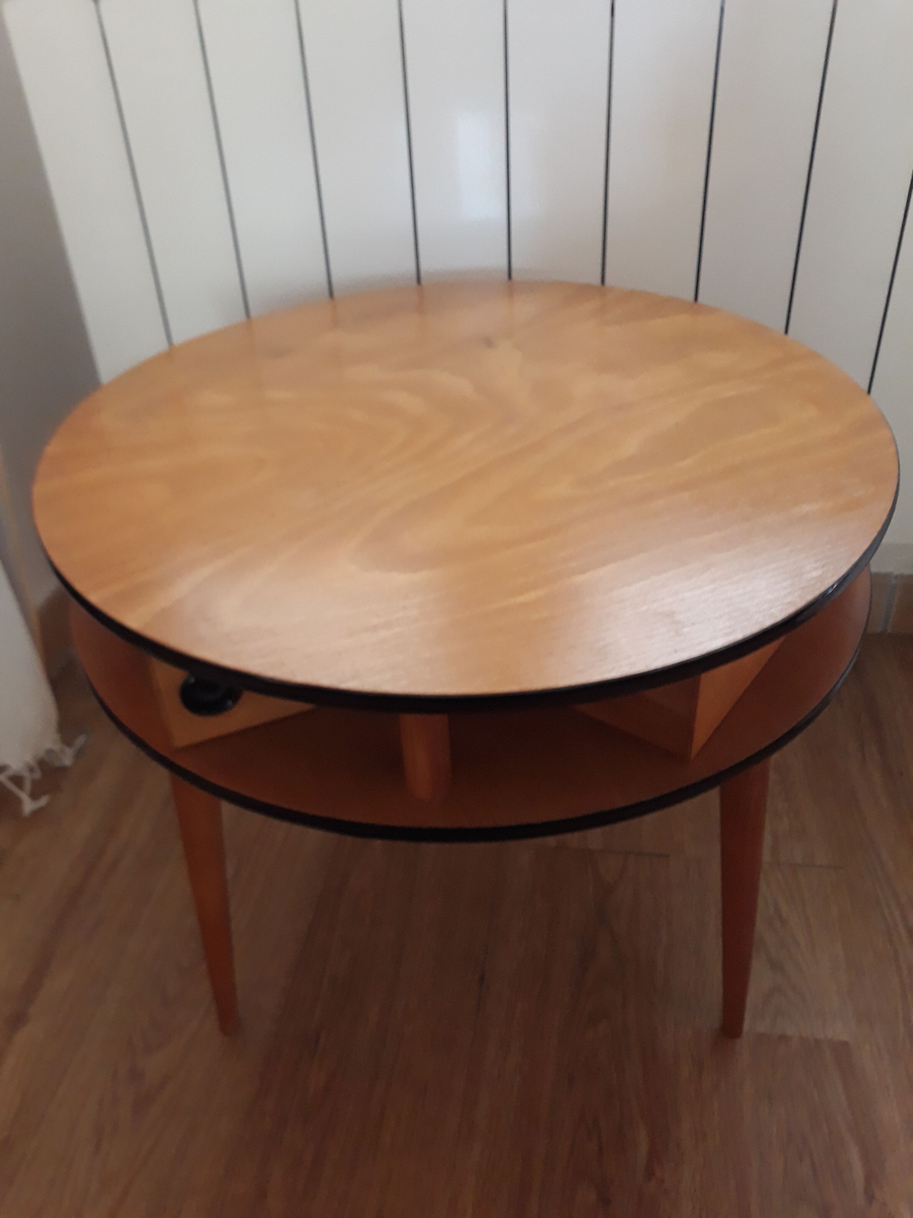 Tripod bedside years 50/60