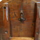 Table à vin en acajou antique