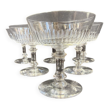 6 coupes Baccarat à petites côtes creuses