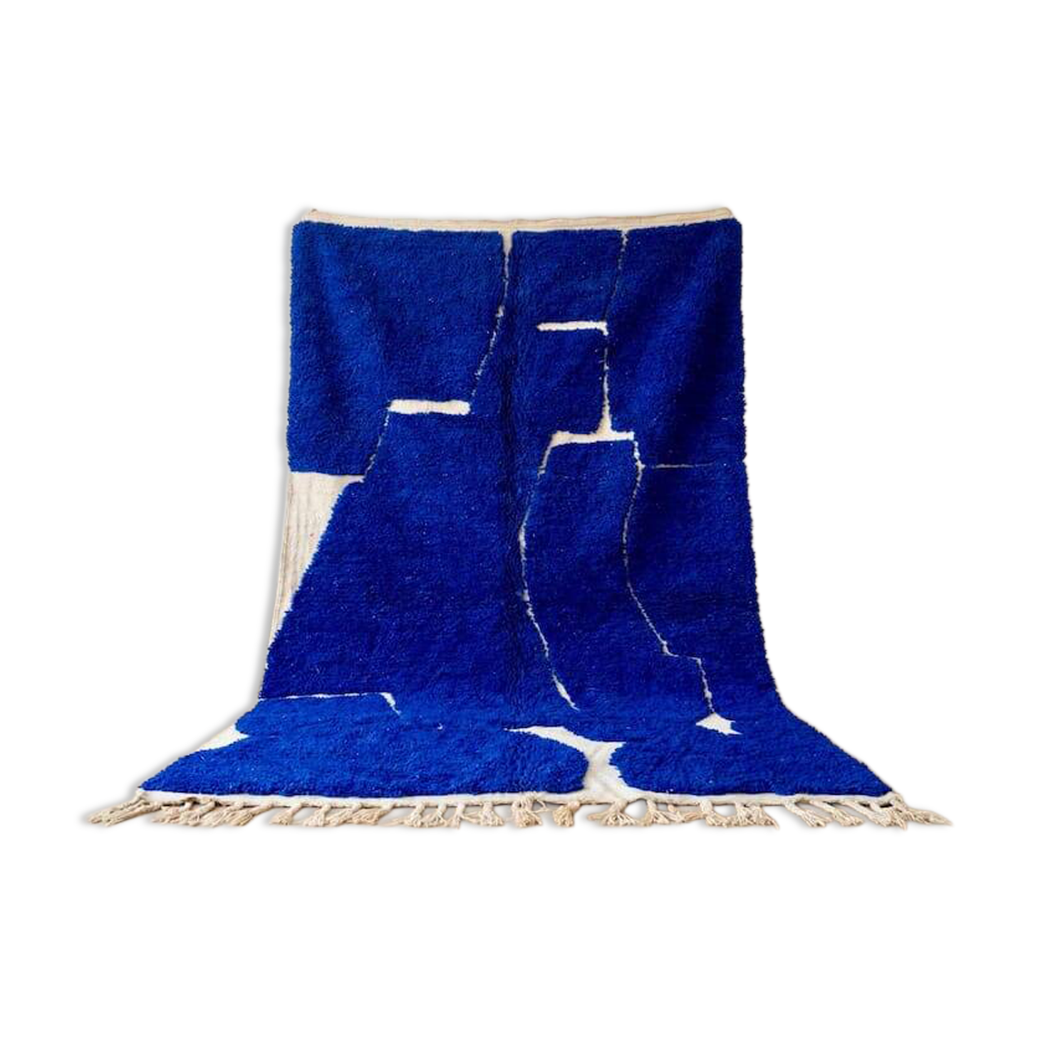 Handmade pure wool rug with blue patterns, 150/250 cm.