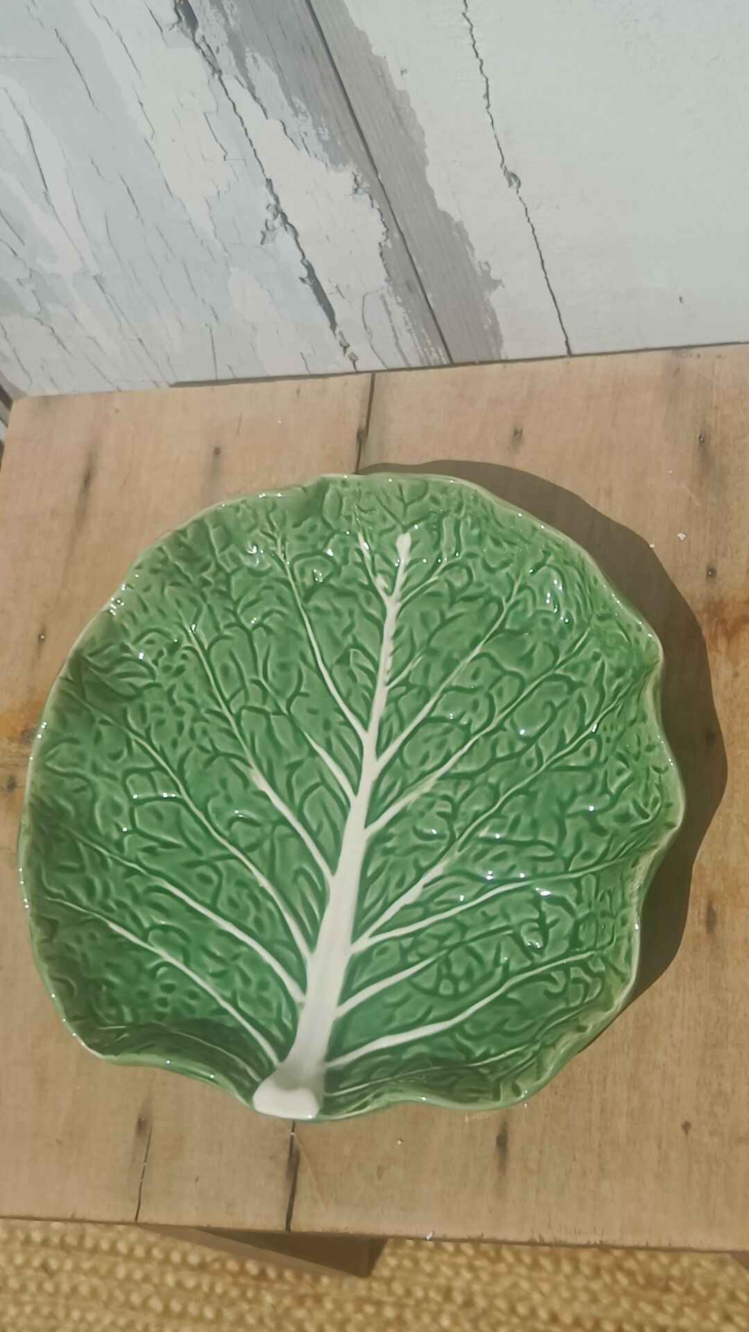 Vintage cabbage slipware plate