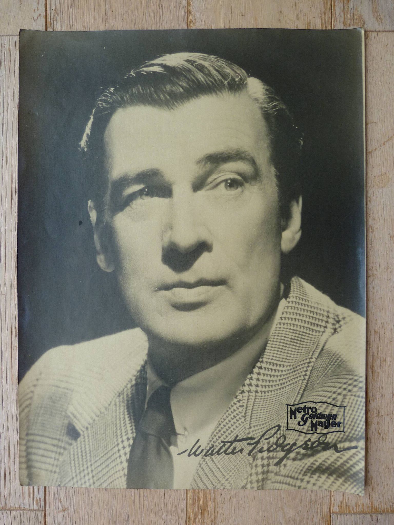 8 vintage autographed photos of American stars Metro Goldwin Mayer