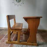 Child desk in solid pine 70s