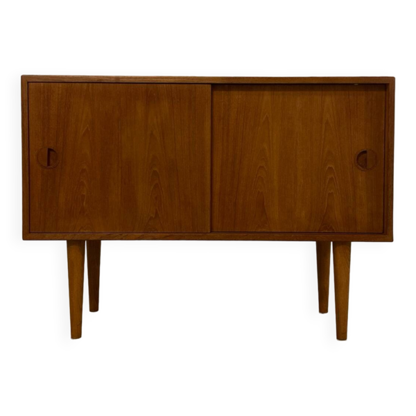 Petit buffet en teck par HG Furniture années 1960