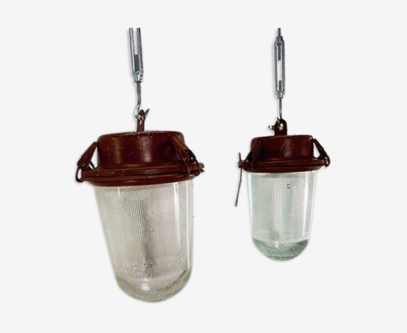 Paire de suspensions vintage en acier et en verre, type industriel, provenant de Russie