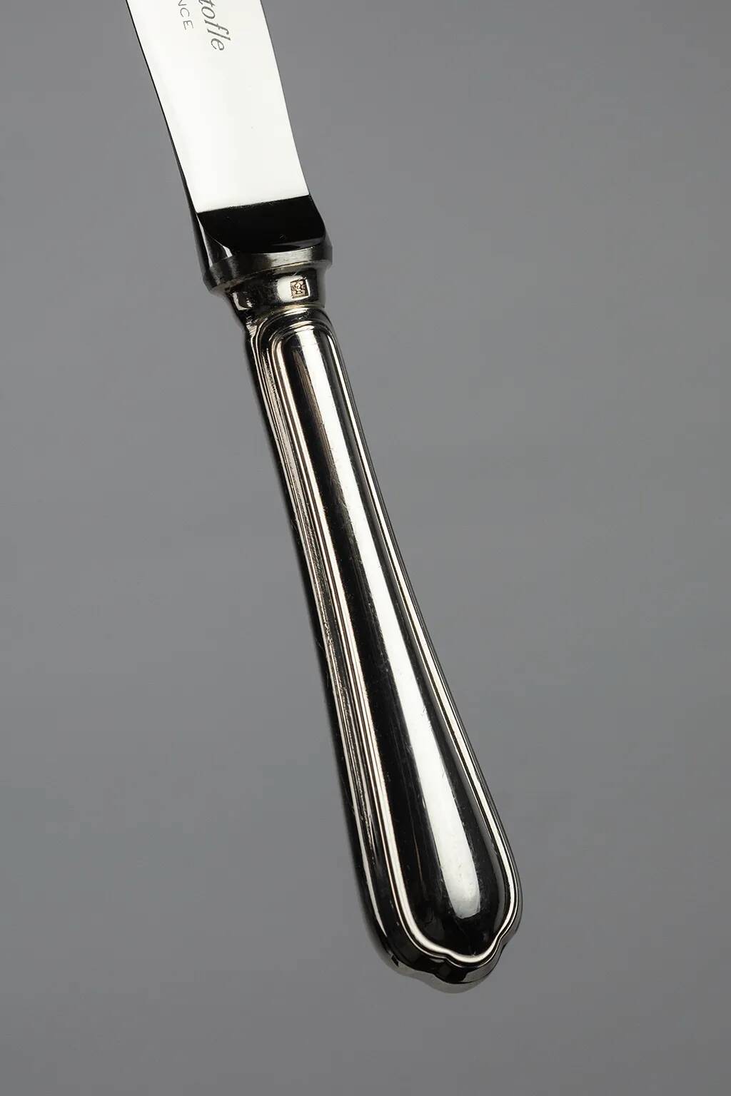 Christofle – 12 silver-plated dessert knives, Spatours model