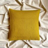 Yellow embossed cotton cushion 40 cm