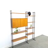 Modulair Omnia wandsysteem, Hilker, teak en zwart staal met legplanken