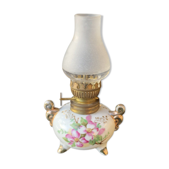 Oil lamp