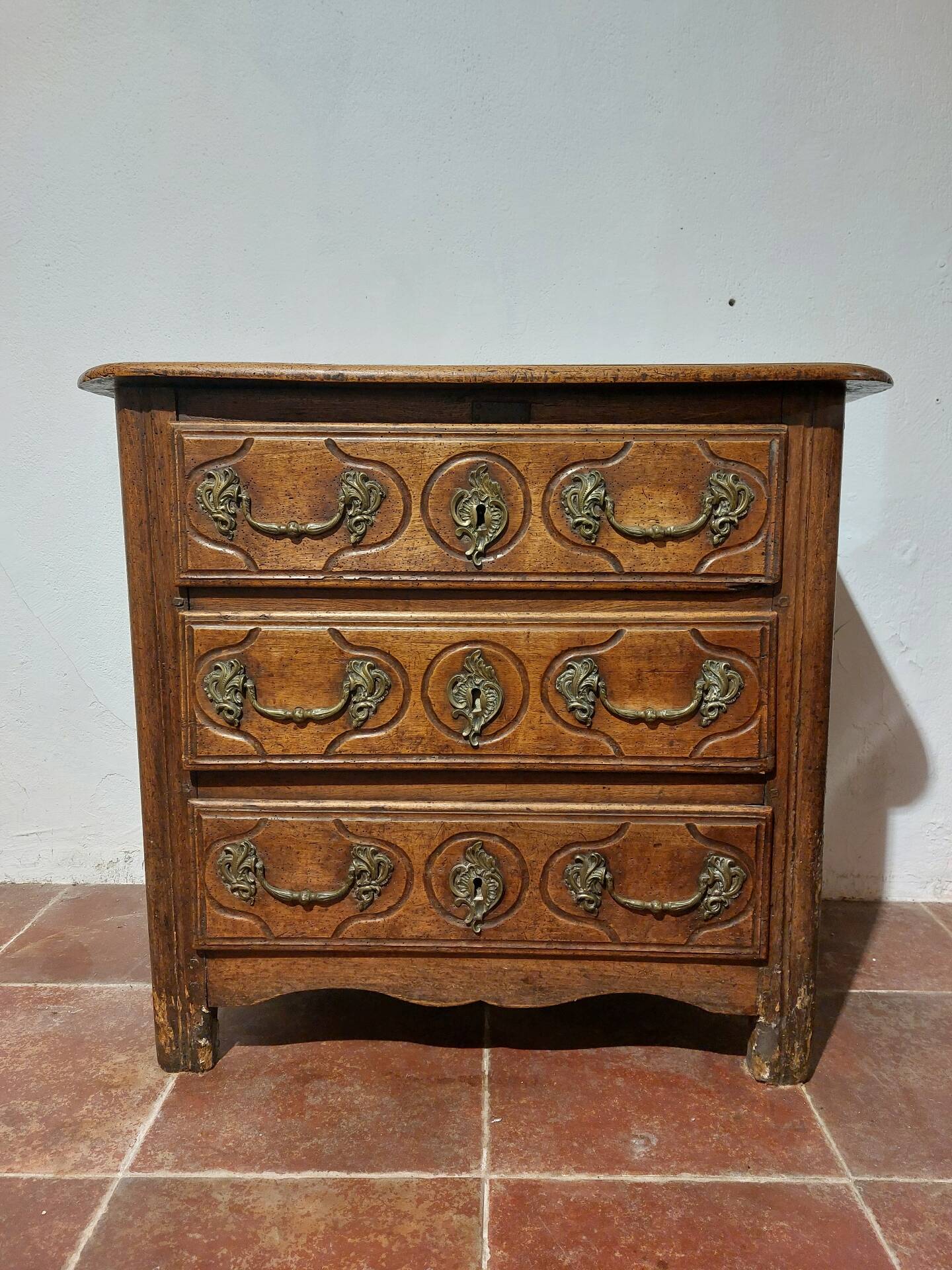 Small Louis XIV period chest of drawers in its original condition.