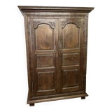 Louis XV carved wooden wardrobe from the 18th century