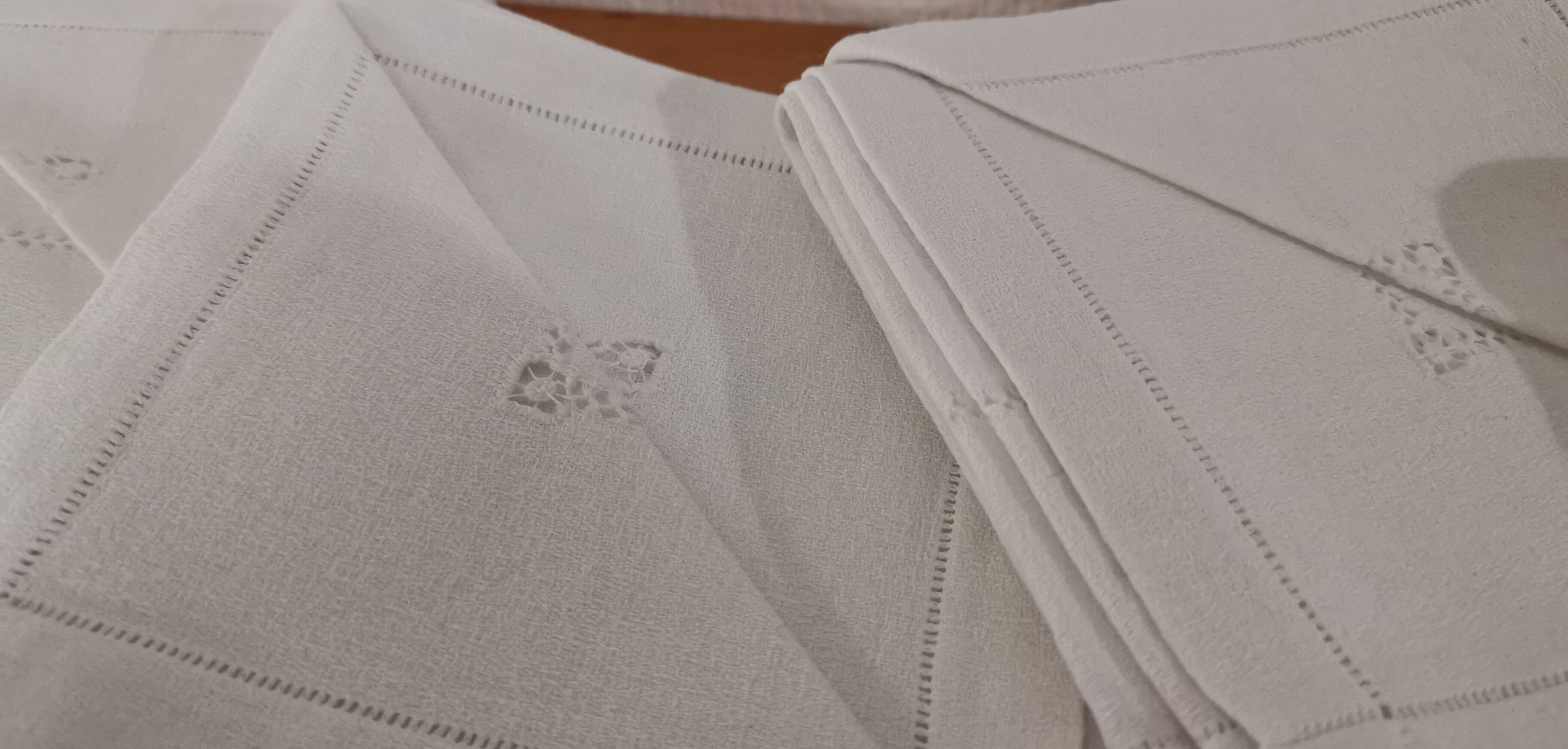 Set of 6 old linen napkins from the 1900s