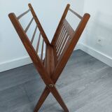 Braakmann folding magazine rack