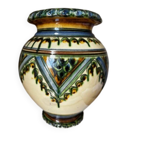 Vase select signé mais