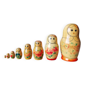 Set of 8 old Russian dolls