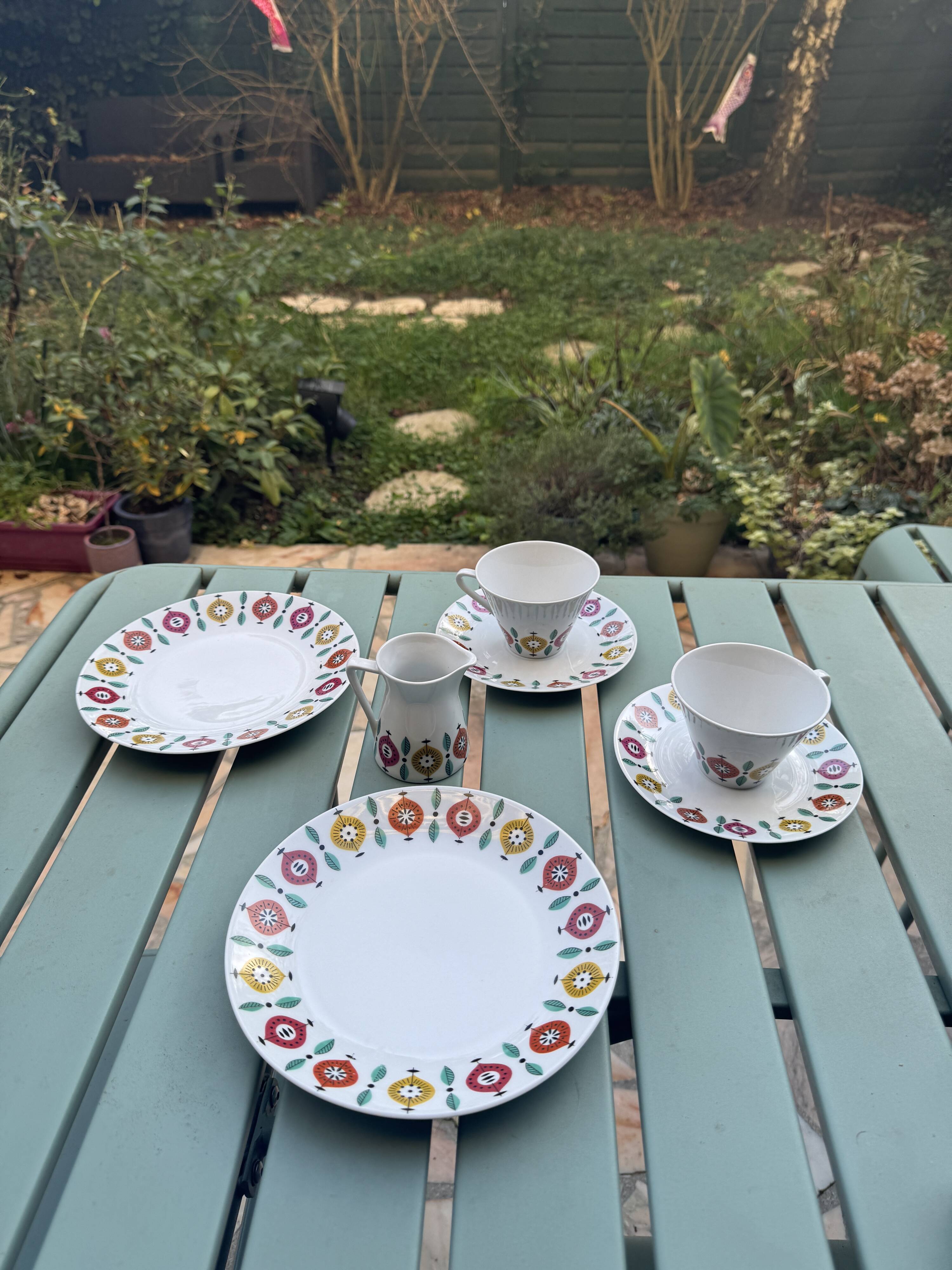 Vintage tea service from the 70s – Schirnding Bavaria – 2 cups + plates