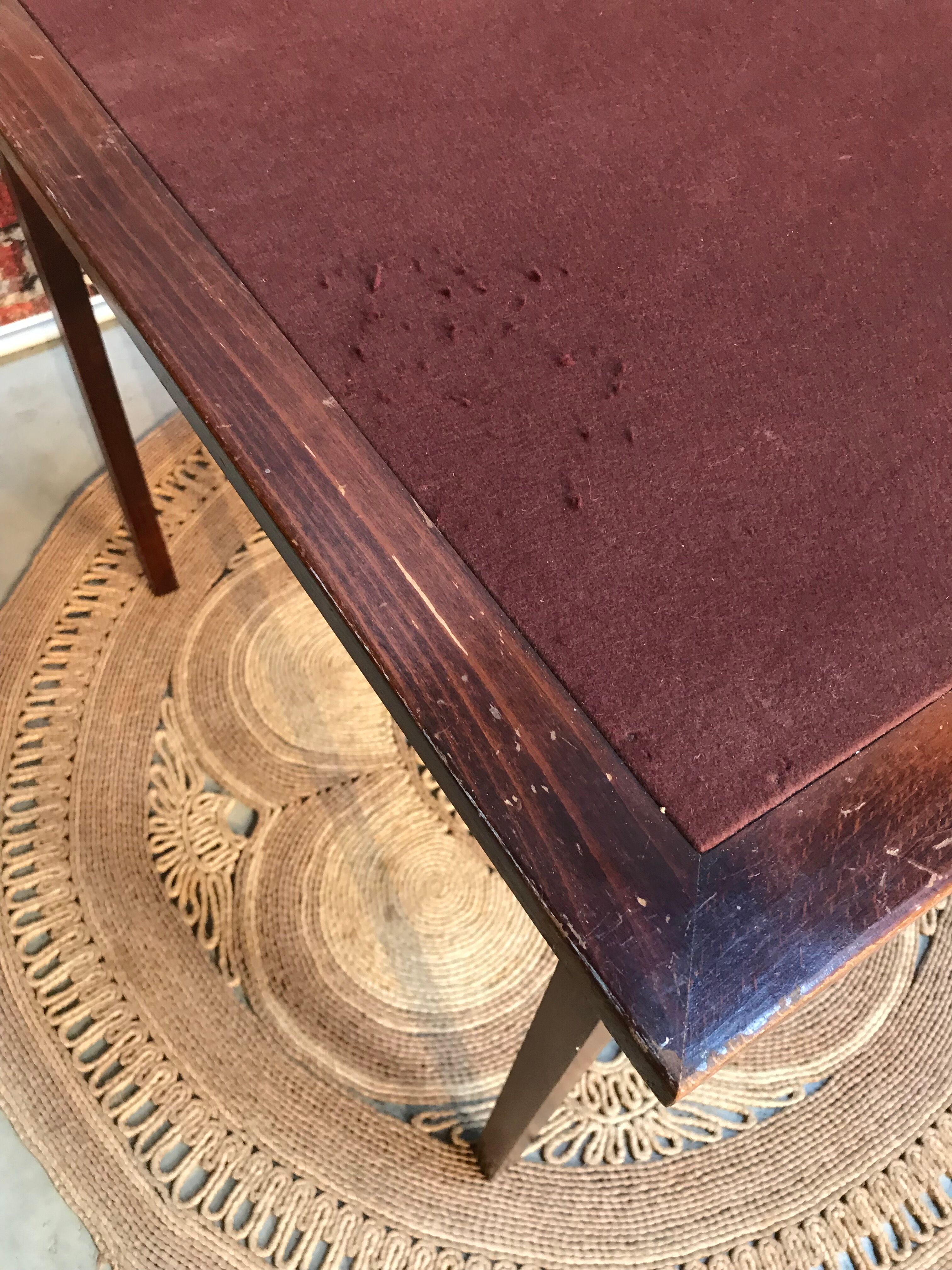 Table de jeu pliante avec tapis marron