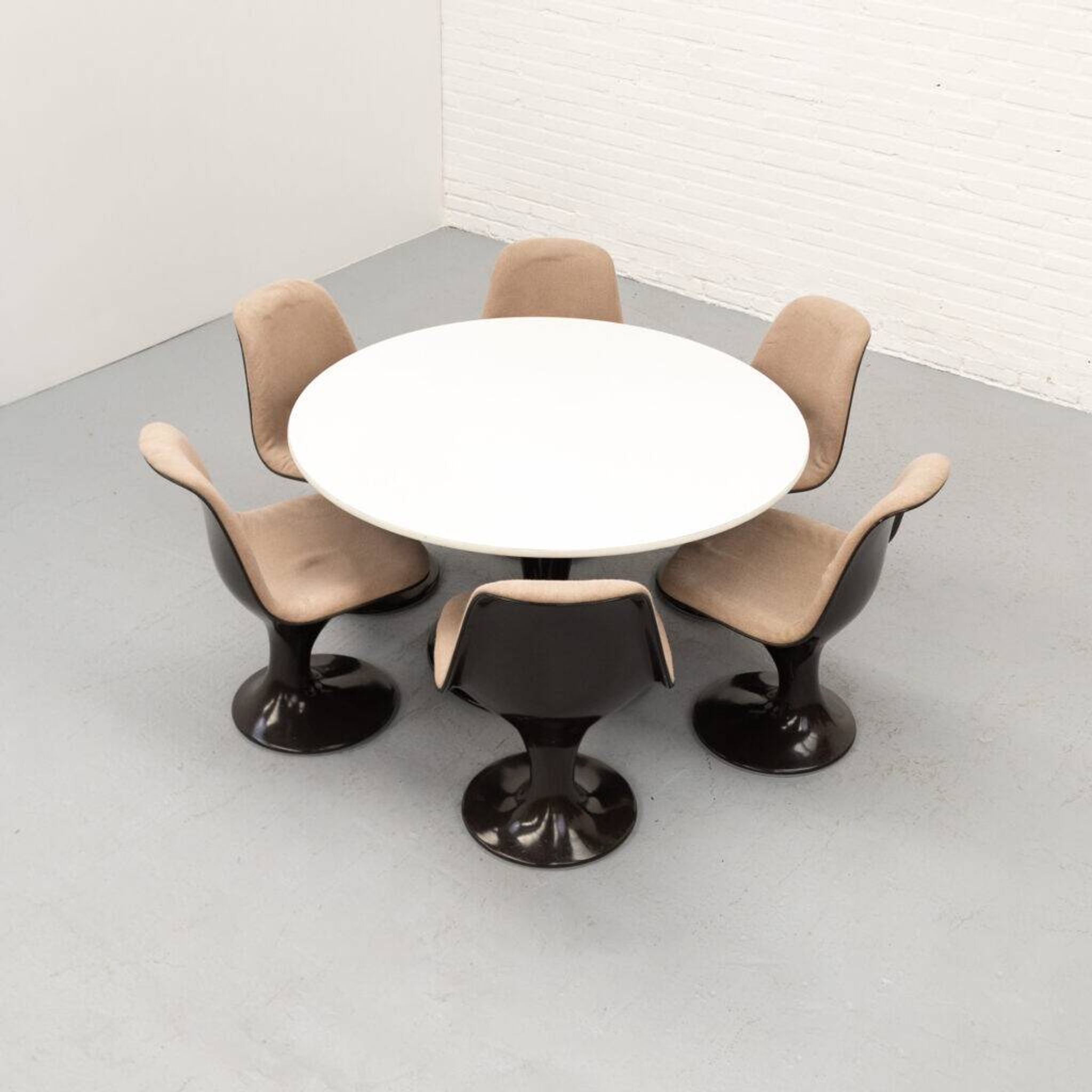 Orbit dining set Herman Miller 1970s
