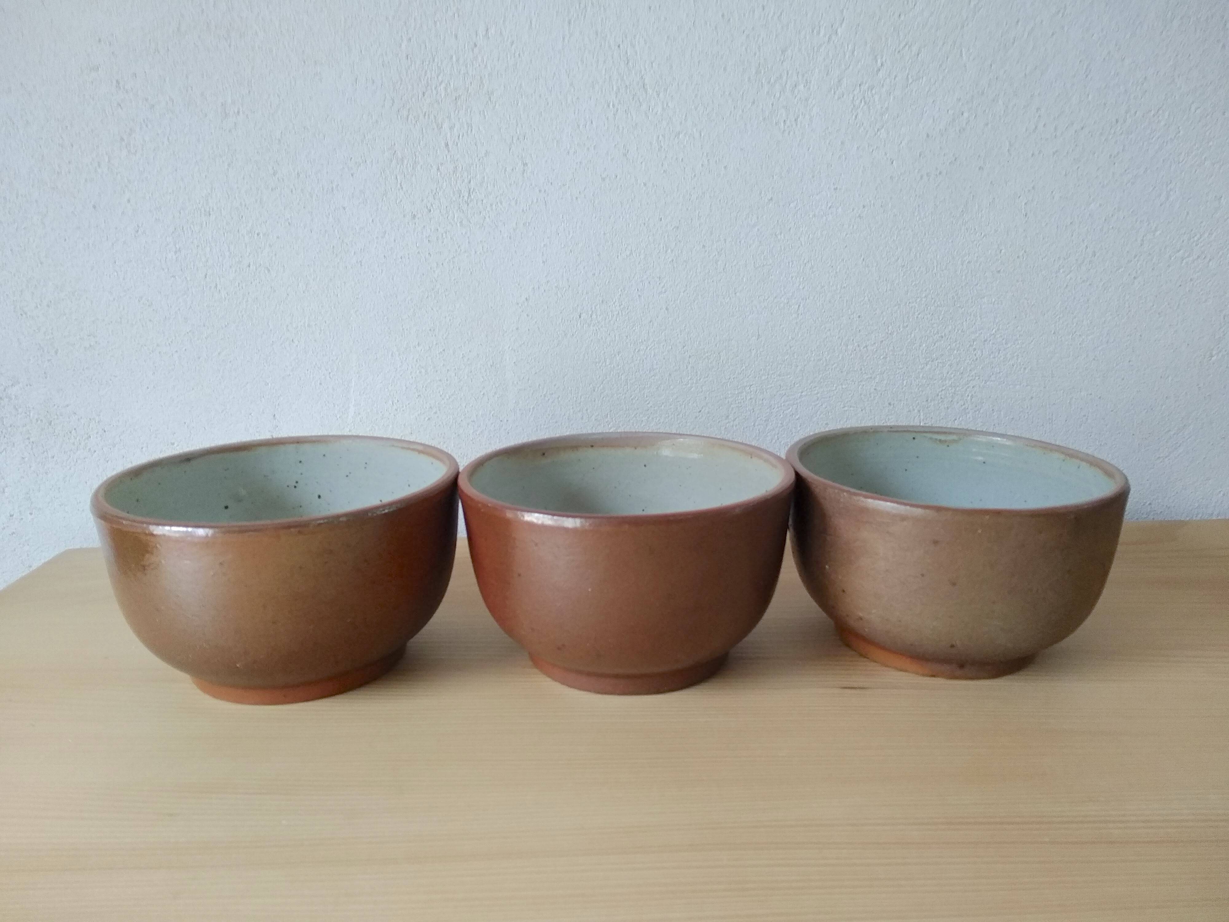 Set of 3 artisanal stoneware bowls