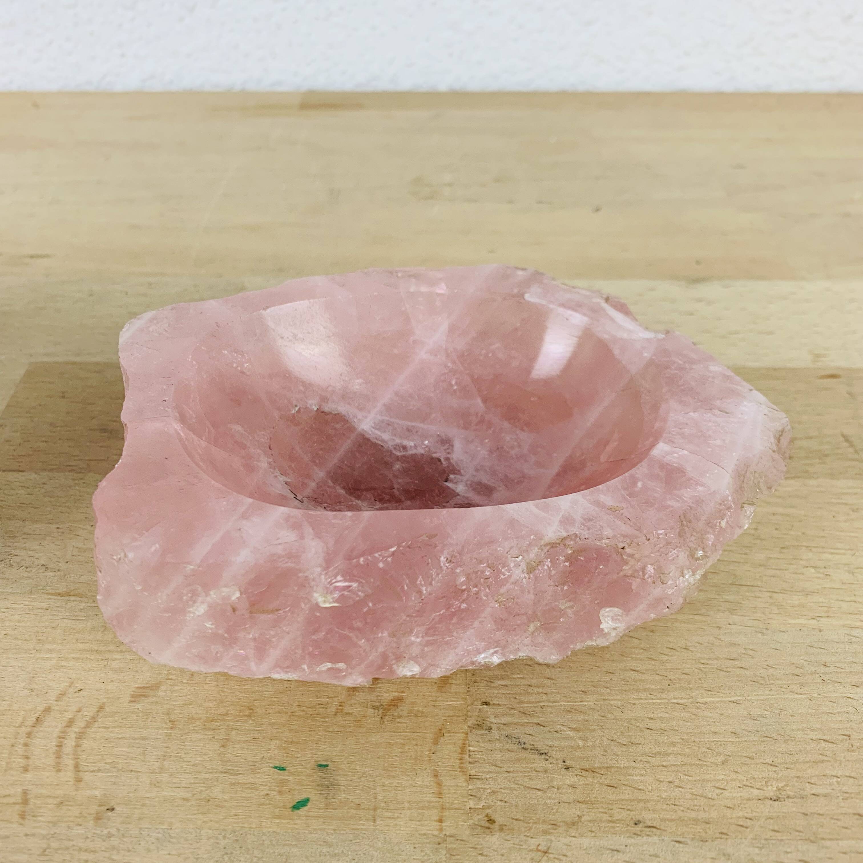 2 empty ring size pockets in stone, rose quartz and amethyst