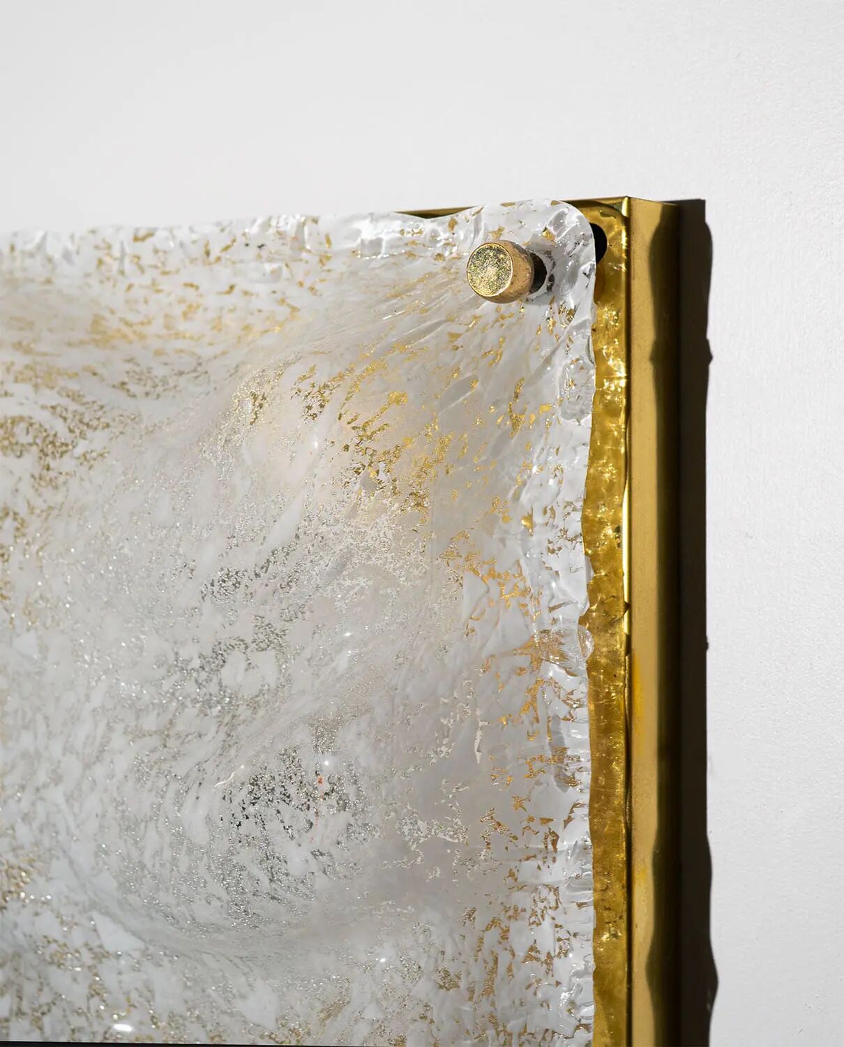 Sculptural Murano ice glass wall lamp, Italy 1970