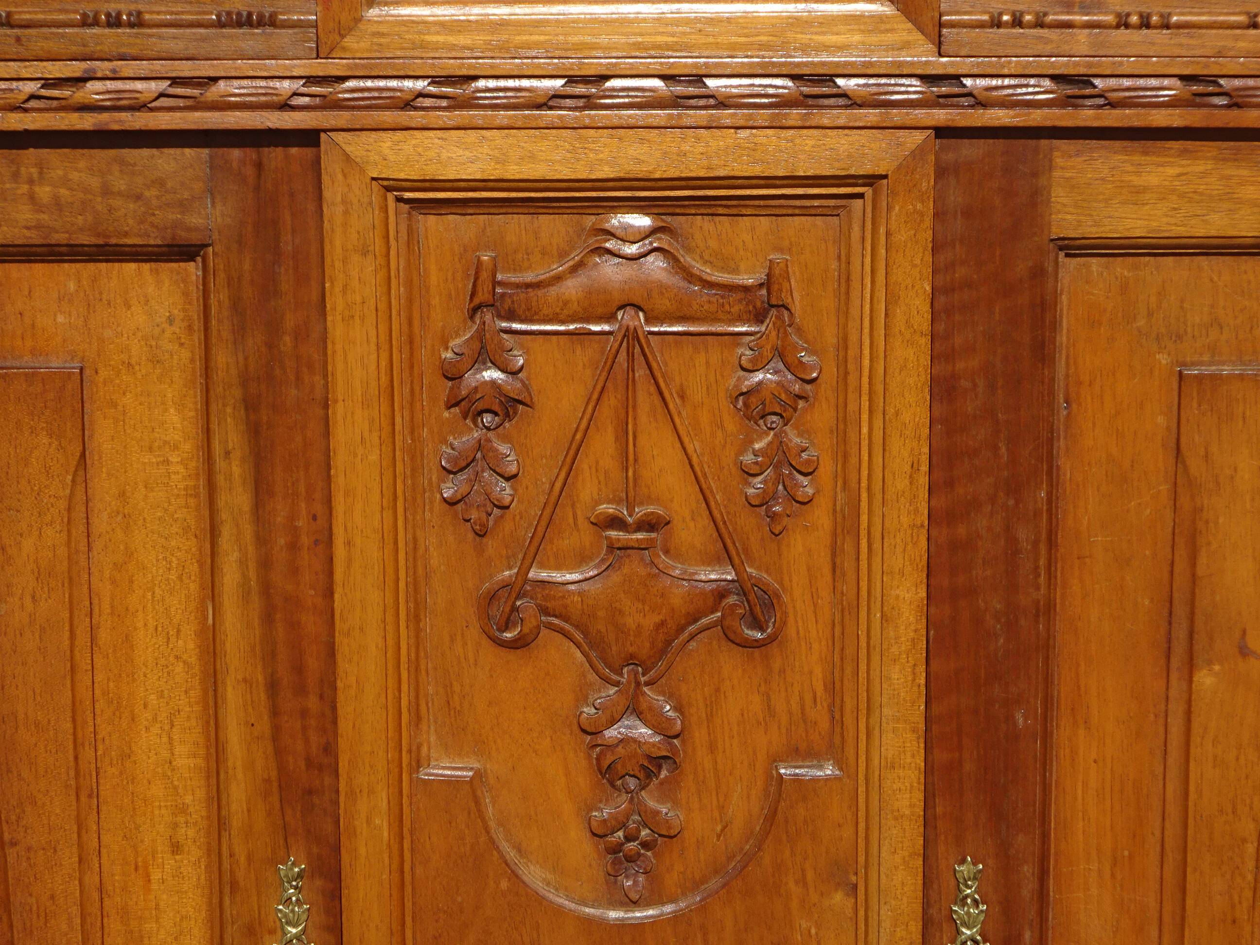 Art Deco buffet in walnut and marble