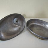 Duck empty-metal pocket