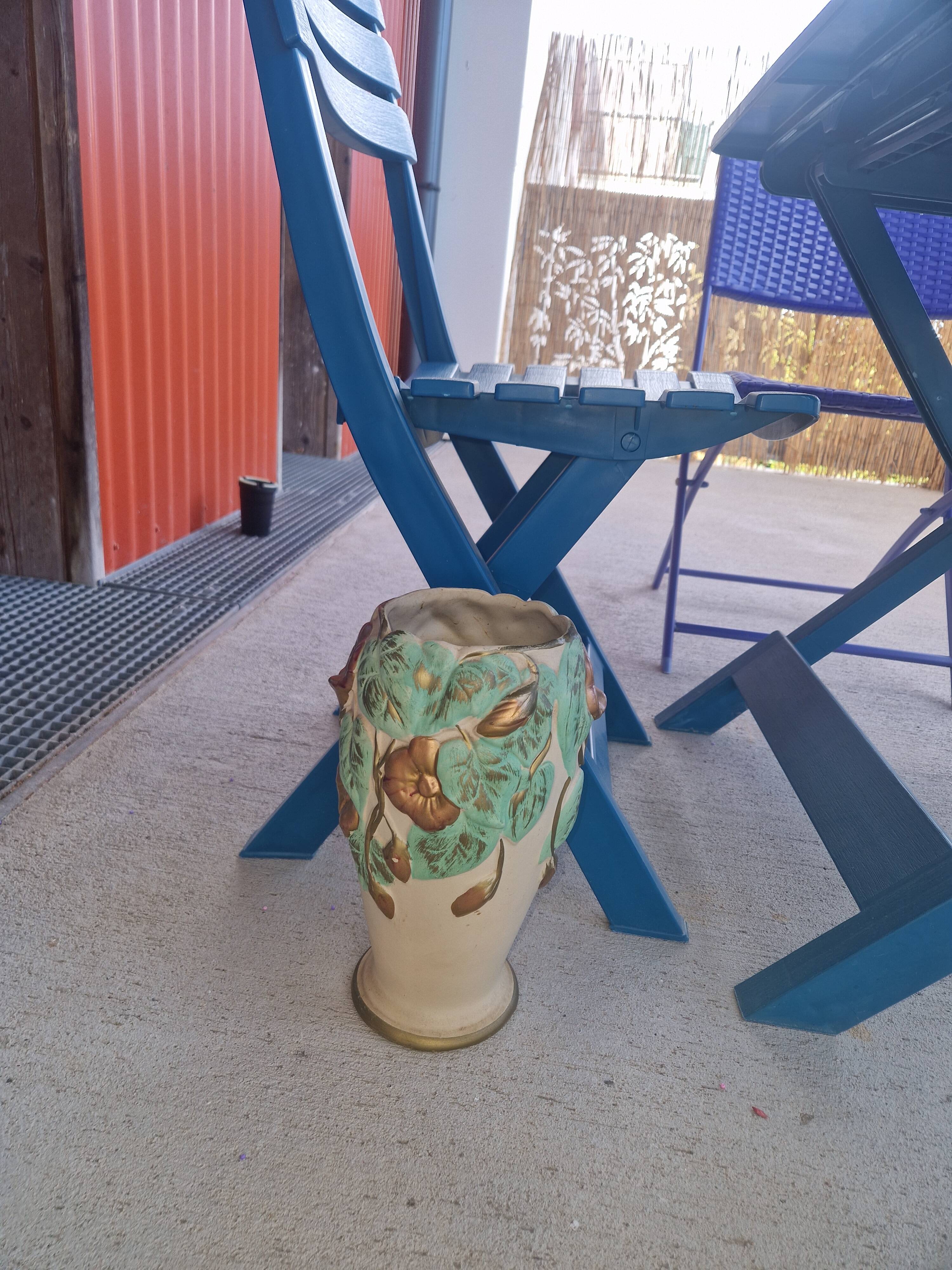 Antique Burmantofts Faience vase – England – relief floral decoration
