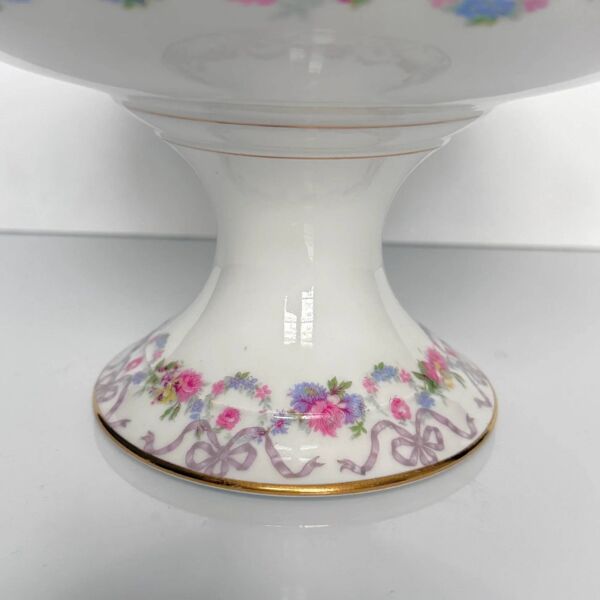 Compotier sur piédouche / coupe à fruits en porcelaine de Limoges à guirlandes florales et rubans   “Vieux Bernardaud” D&C (Delinières & Cie)   fin XIXe siècle