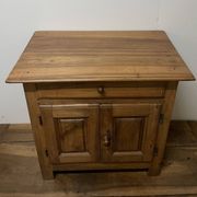 Small Community Furniture in Walnut from the end of the 18th century