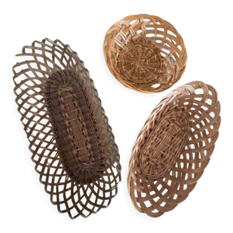 3 matching wicker bread baskets.